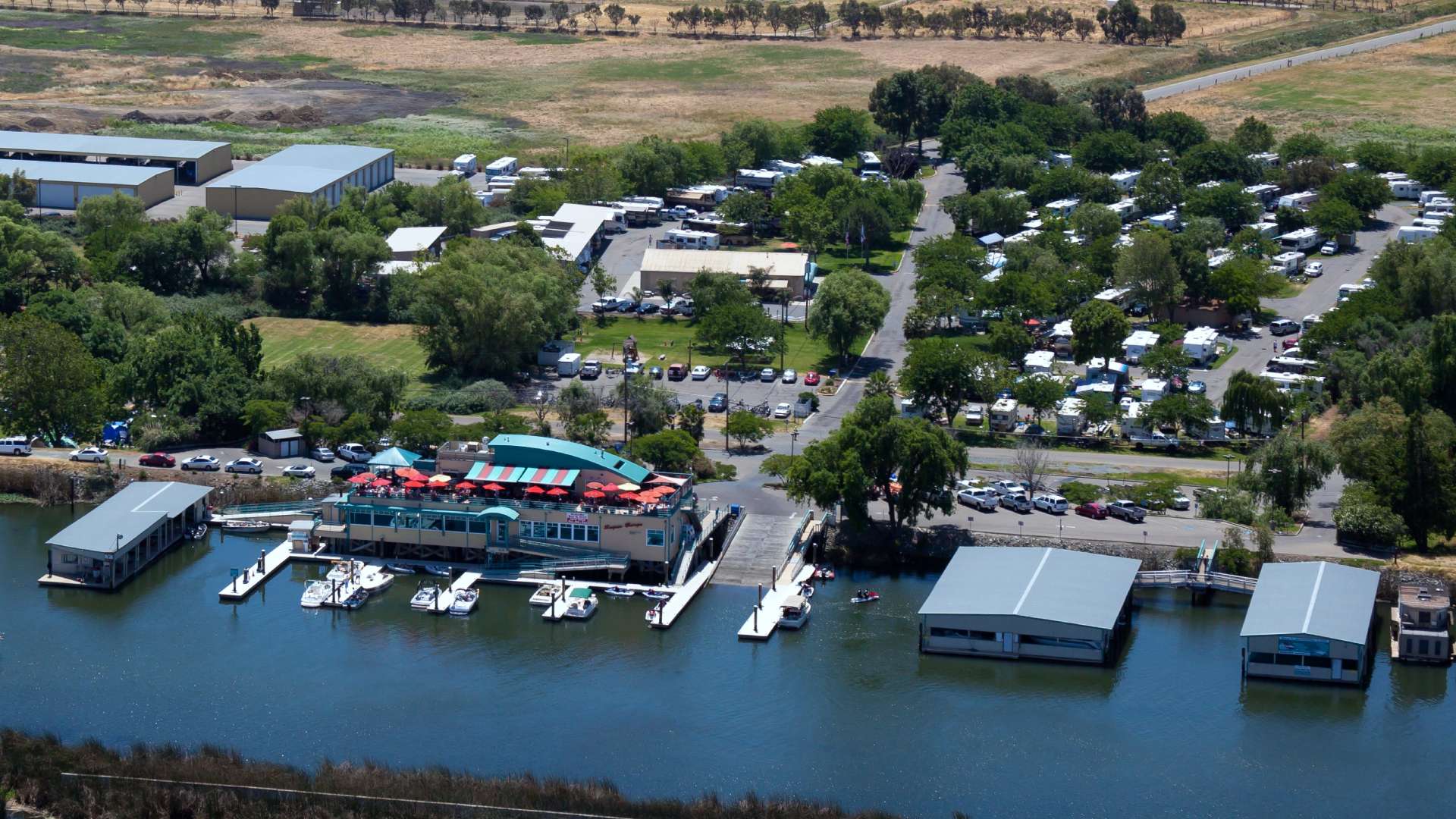Sugar Barge Bar & Grill